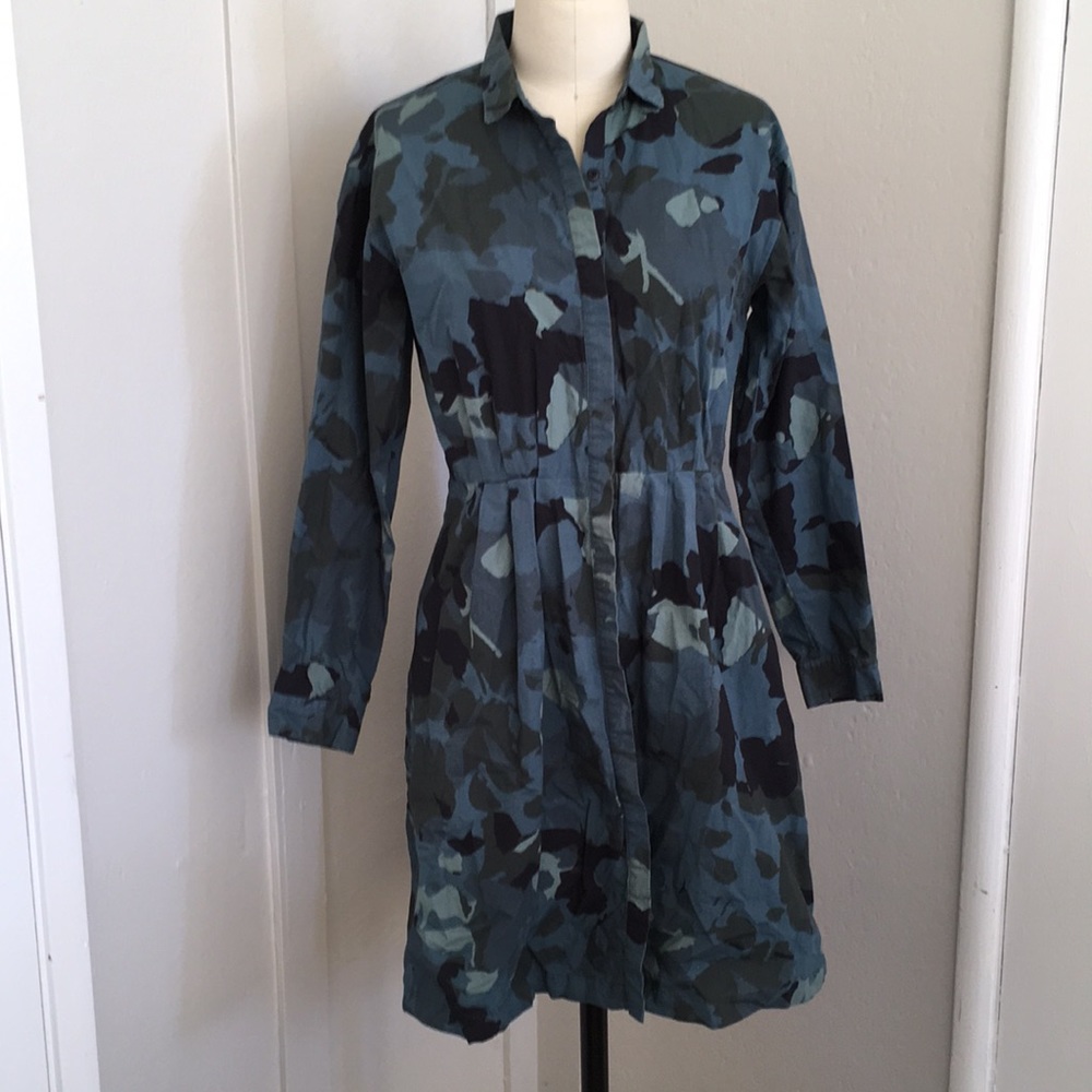 Gap camo long sleeve cotton dress